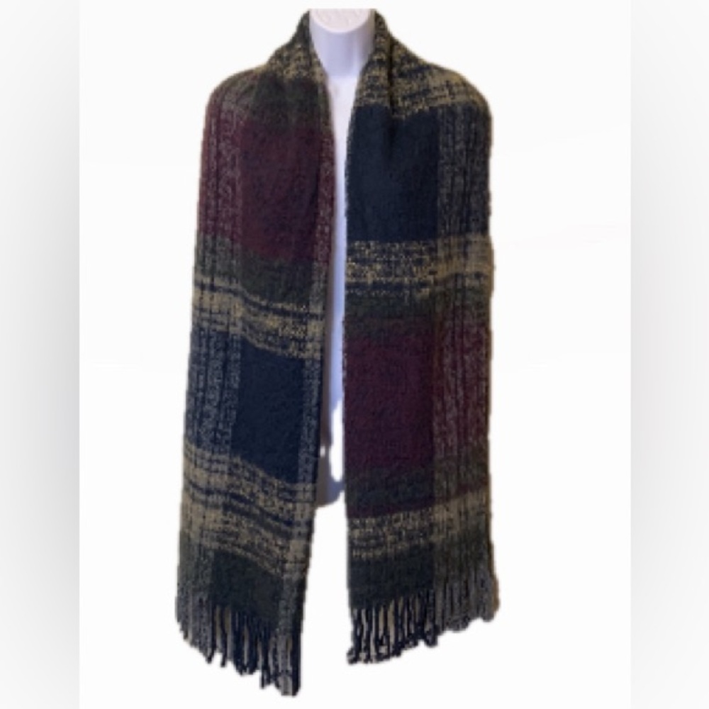 Pretty Persuasions Wide Scarf